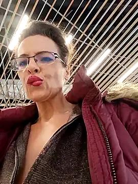 StripChat RebeccaNoble is Freechat RebeccaNoble — Check if I have panties on