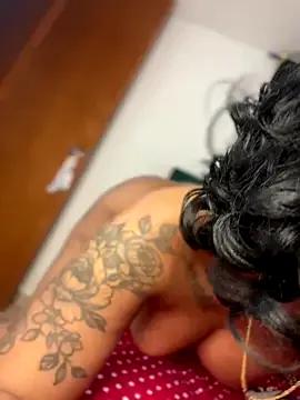 Private riri_brunnete on StripChat