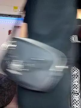 Freechat royalgirls_x on StripChat