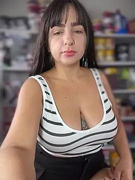 StripChat sammyqueenx21 is Freechat sammyqueenx21 — Massage on my boobs