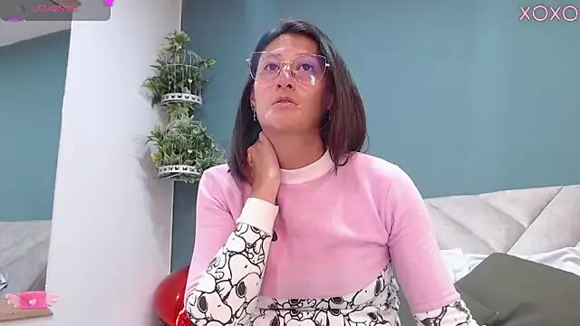 Freechat SharisWillian on StripChat