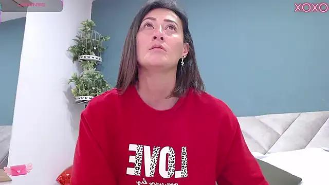 Freechat SharisWillian on StripChat