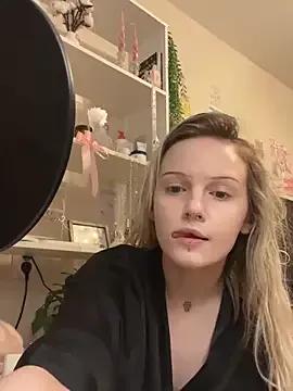 Freechat softlyblessed on StripChat