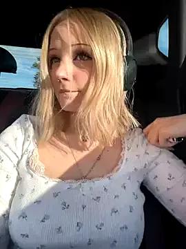 Freechat softlyblessed on StripChat