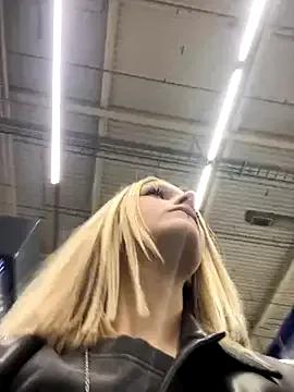 Freechat softlyblessed on StripChat