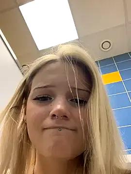 Freechat softlyblessed on StripChat