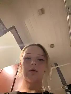 Freechat softlyblessed on StripChat