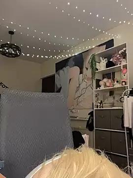 Freechat softlyblessed on StripChat