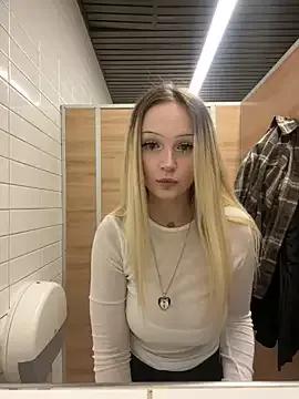 Freechat softlyblessed on StripChat