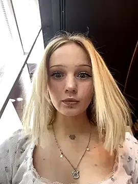 Freechat softlyblessed on StripChat