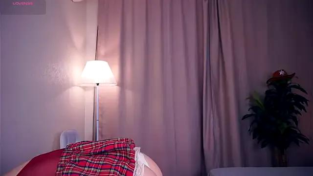 Freechat SofyBruno on StripChat