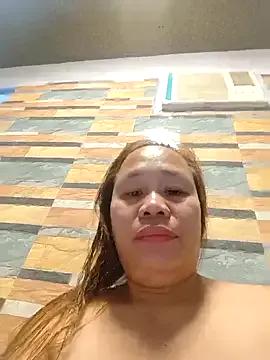 Freechat squirtshantal on StripChat