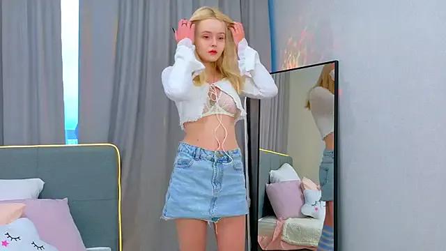 Freechat StarrShinee on StripChat