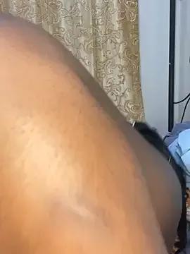 Freechat sweet18creamybigpussy on StripChat