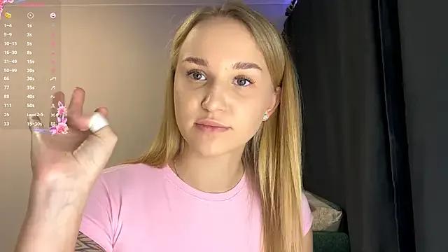 Freechat TanekaBoitel on StripChat