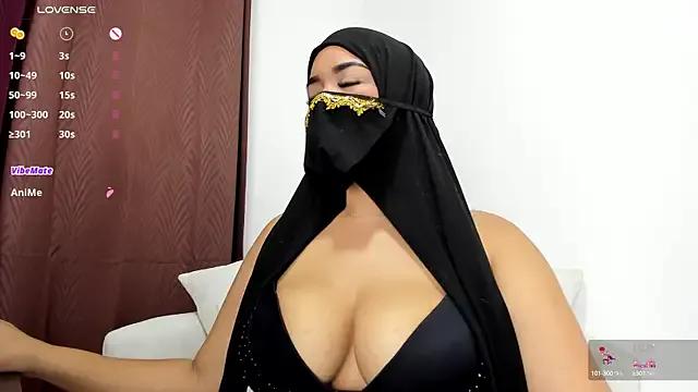 Freechat thaira_aly on StripChat