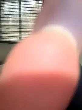 StripChat urasianlady is Freechat urasianlady — ur horny im broke lets help each other