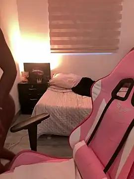 Freechat Vane_Rossee on StripChat