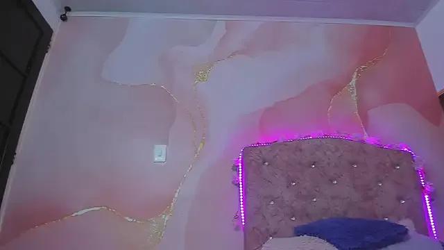 StripChat violet_taylor_ is Private violet_taylor_ — SHOW ANAL