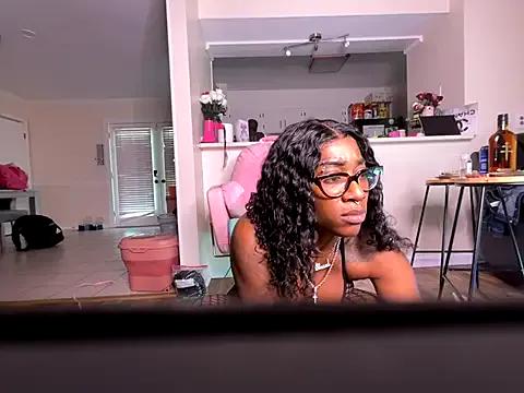 Freechat VixenCapri on StripChat