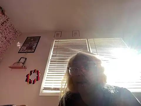 Freechat VixenCapri on StripChat