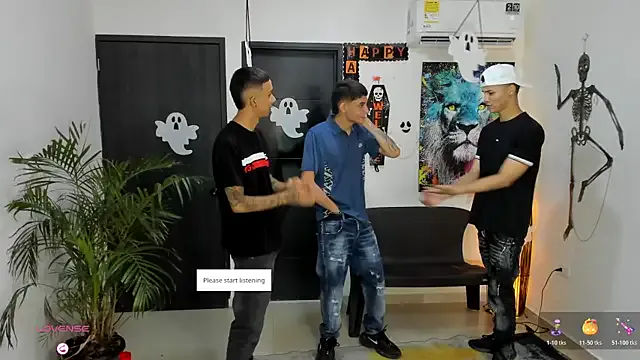 Freechat Voyeurism_guyss on StripChat