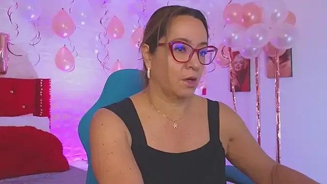 StripChat weet_Evans___ is Freechat weet_Evans___ — you choose heels and stockings