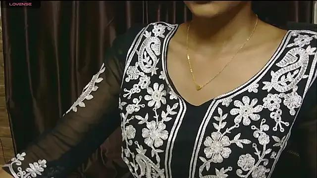 Private wow-simran on StripChat