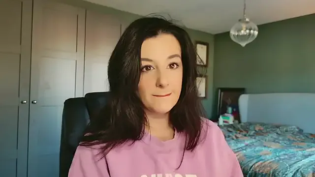 Freechat yourcassiexo on StripChat