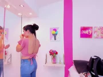 cam to cam sexiness with Girls streamers. Explore the newest collection of intense camshows from our capable horny hosts.