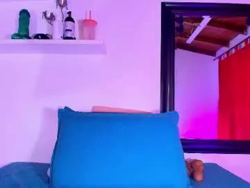 cam to cam sexiness with Girls streamers. Explore the newest collection of intense camshows from our capable horny hosts.