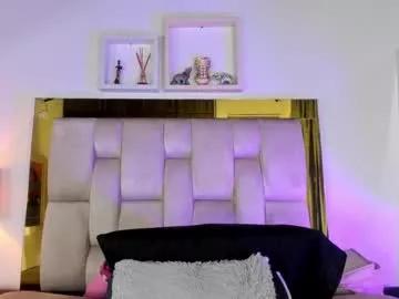 cam to cam sexiness with Girls streamers. Explore the newest collection of intense camshows from our capable horny hosts.
