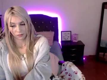 cam to cam sexiness with Girls streamers. Explore the newest collection of intense camshows from our capable horny hosts.