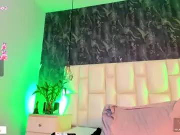 Bbw cam feeds: checkout the enjoyment of chatting and cam2cam with our hot entertainers, who will teach you all about persuasion and whims with their sexy physiques.