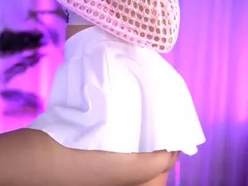 cam to cam sexiness with Girls streamers. Explore the newest collection of intense camshows from our capable horny hosts.