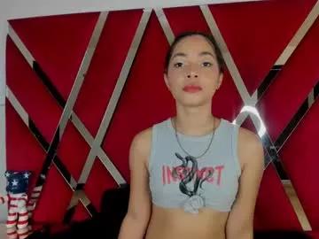 cam to cam sexiness with Girls streamers. Explore the newest collection of intense camshows from our capable horny hosts.