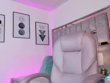 cam to cam sexiness with Girls streamers. Explore the newest collection of intense camshows from our capable horny hosts.