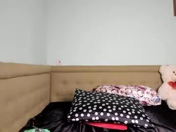 cam to cam sexiness with Girls streamers. Explore the newest collection of intense camshows from our capable horny hosts.