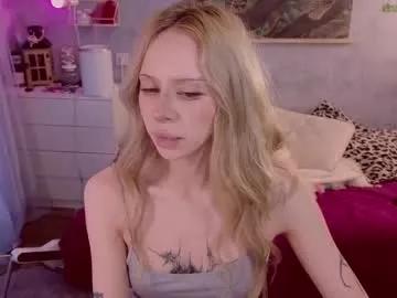 cam to cam sexiness with Girls streamers. Explore the newest collection of intense camshows from our capable horny hosts.