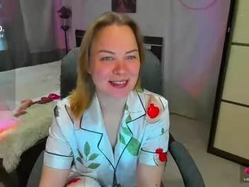 cam to cam sexiness with Girls streamers. Explore the newest collection of intense camshows from our capable horny hosts.