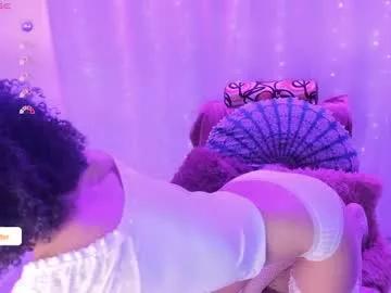 cam to cam sexiness with Girls streamers. Explore the newest collection of intense camshows from our capable horny hosts.