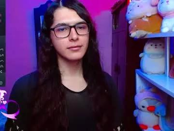 cam to cam sexiness with Girls streamers. Explore the newest collection of intense camshows from our capable horny hosts.