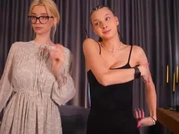 cam to cam sexiness with Girls streamers. Explore the newest collection of intense camshows from our capable horny hosts.