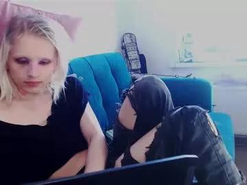 cam to cam sexiness with Girls streamers. Explore the newest collection of intense camshows from our capable horny hosts.