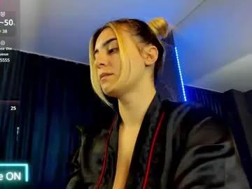 cam to cam sexiness with Girls streamers. Explore the newest collection of intense camshows from our capable horny hosts.