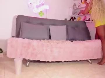 cam to cam sexiness with Girls streamers. Explore the newest collection of intense camshows from our capable horny hosts.