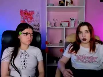 cam to cam sexiness with Girls streamers. Explore the newest collection of intense camshows from our capable horny hosts.