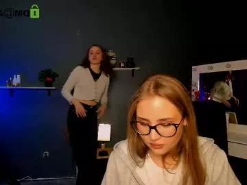 cam to cam sexiness with Girls streamers. Explore the newest collection of intense camshows from our capable horny hosts.