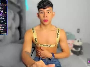 cam to cam sexiness with Girls streamers. Explore the newest collection of intense camshows from our capable horny hosts.