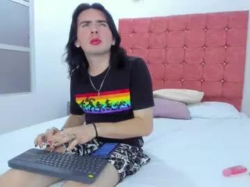 cam to cam sexiness with Girls streamers. Explore the newest collection of intense camshows from our capable horny hosts.